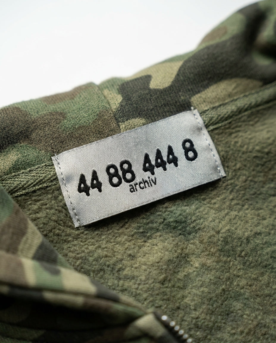 neck label